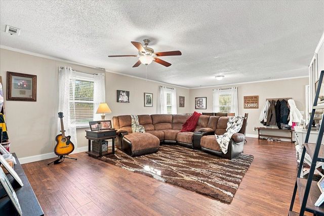 1051 Ezell Road, Chesnee, SC 29323