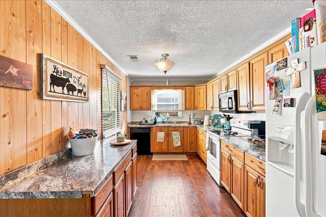 1051 Ezell Road, Chesnee, SC 29323