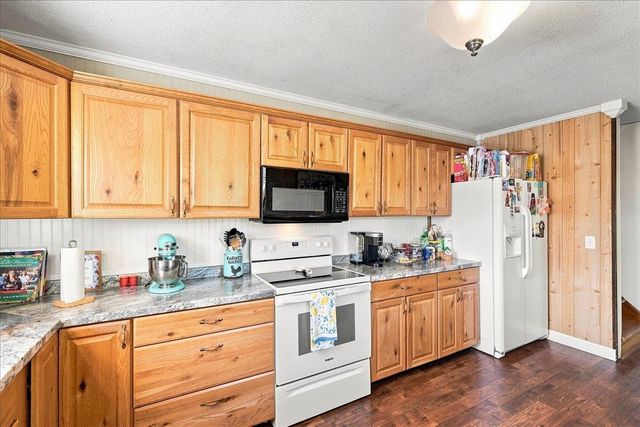 1051 Ezell Road, Chesnee, SC 29323
