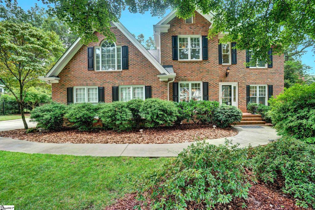 213 Winter Brook Lane, Simpsonville, SC 29681