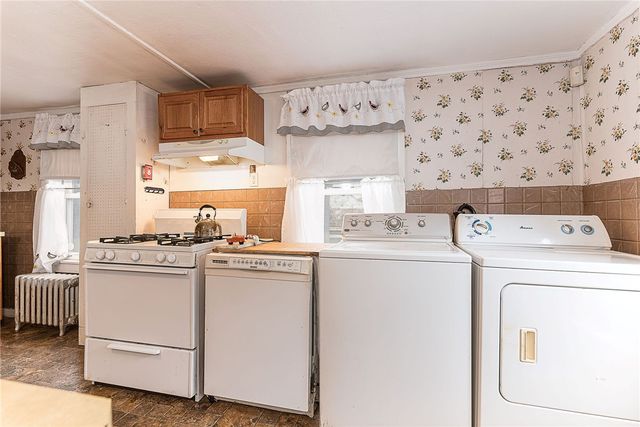 4070 South County Trail, Charlestown, RI 02813