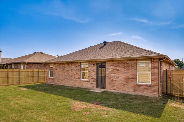 9005 Navigation Drive, Fort Worth, TX 76179