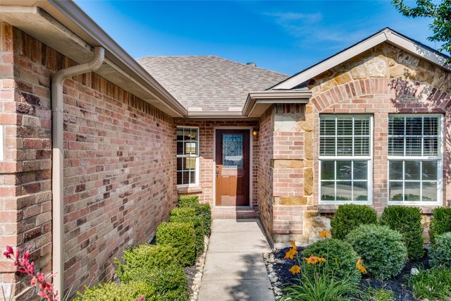 9005 Navigation Drive, Fort Worth, TX 76179