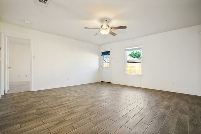 9005 Navigation Drive, Fort Worth, TX 76179