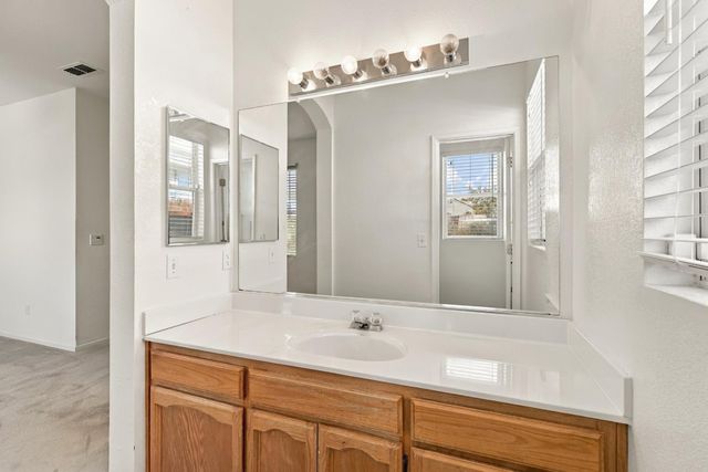 9205 Irish Gold Way, Sacramento, CA 95826
