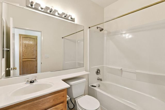 9205 Irish Gold Way, Sacramento, CA 95826