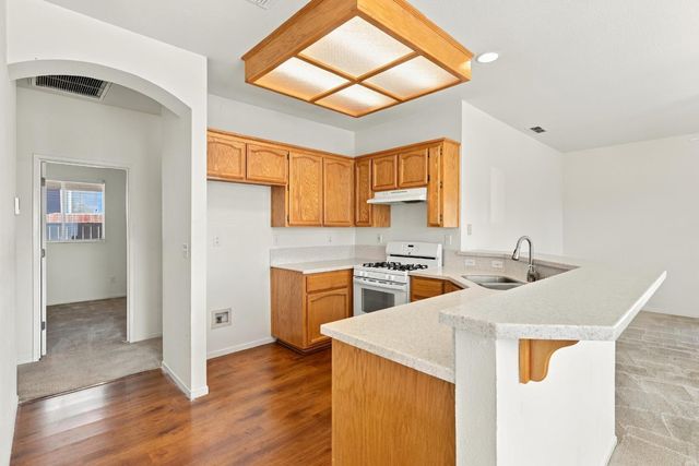 9205 Irish Gold Way, Sacramento, CA 95826