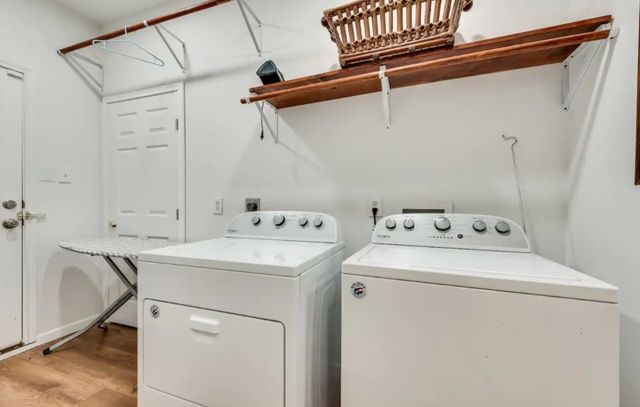 2206 N Carroll Avenue, Dallas, TX 75204