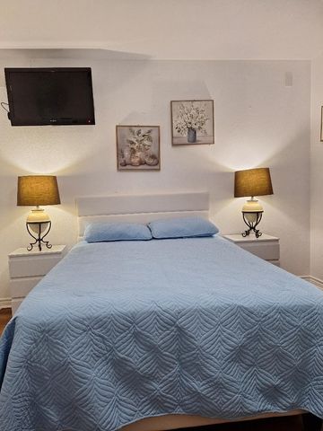 2206 N Carroll Avenue, Dallas, TX 75204