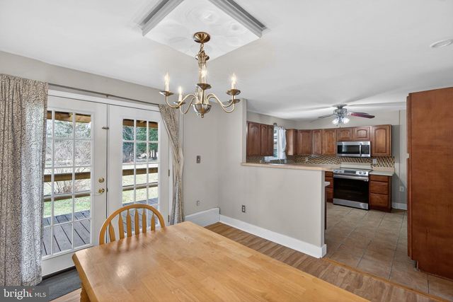 3797 CHESTNUT RD, Alburtis, PA 18011