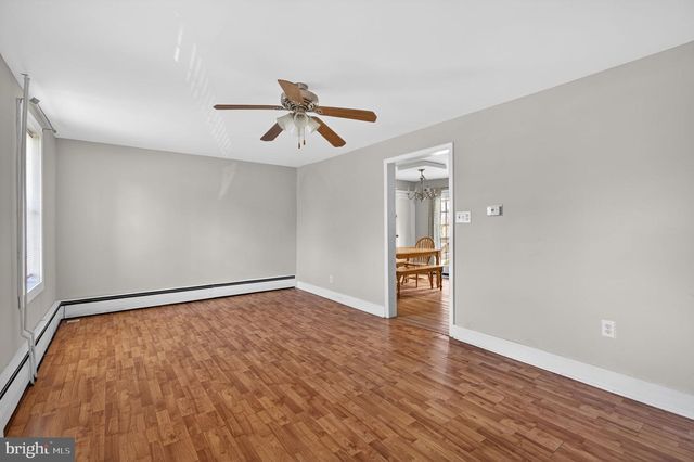 3797 CHESTNUT RD, Alburtis, PA 18011