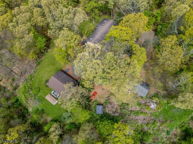 14 Beaver Brook Dr, Washington Twp., NJ 07853