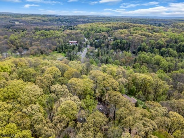 14 Beaver Brook Dr, Washington Twp., NJ 07853