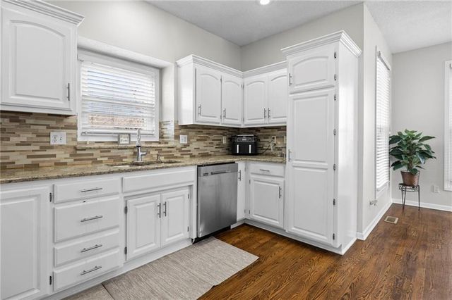 16768 W 156th Street, Olathe, KS 66062