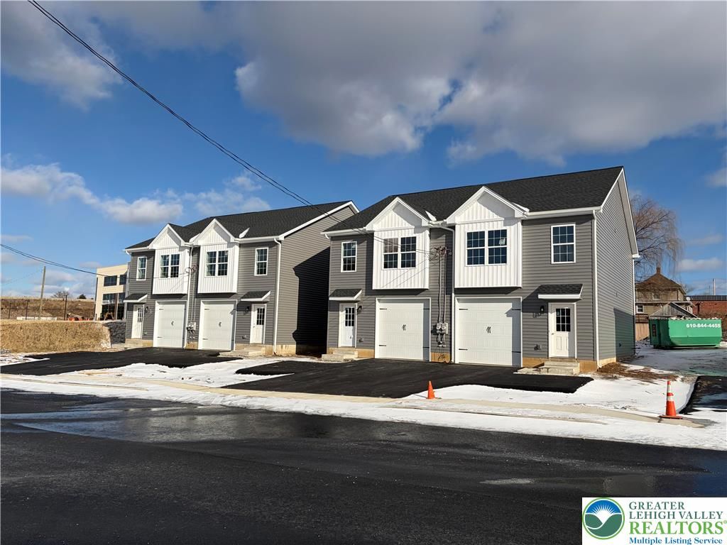 1747 Williams A, Hellertown Boro, PA 18055