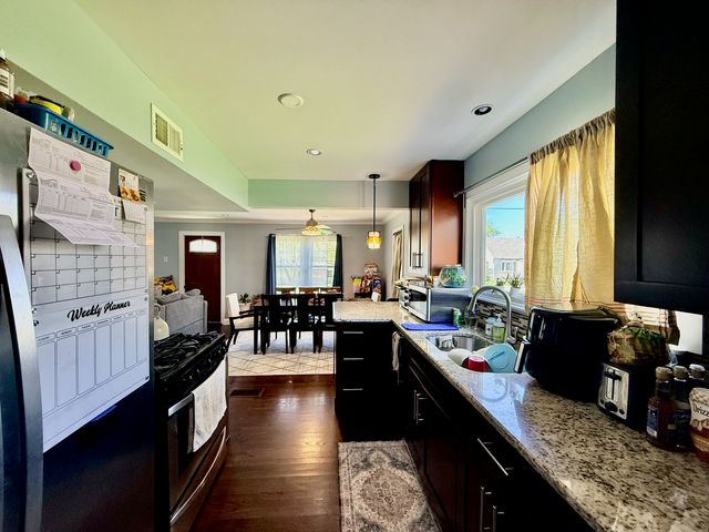 11709 S Hamlin Avenue, Alsip, IL 60803