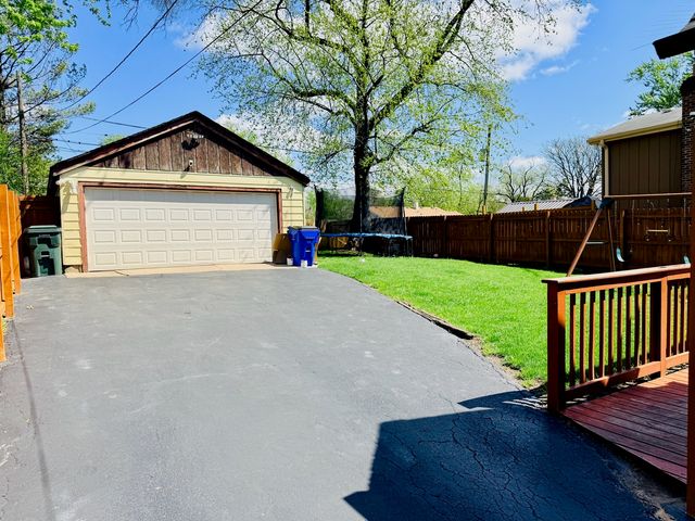 11709 S Hamlin Avenue, Alsip, IL 60803