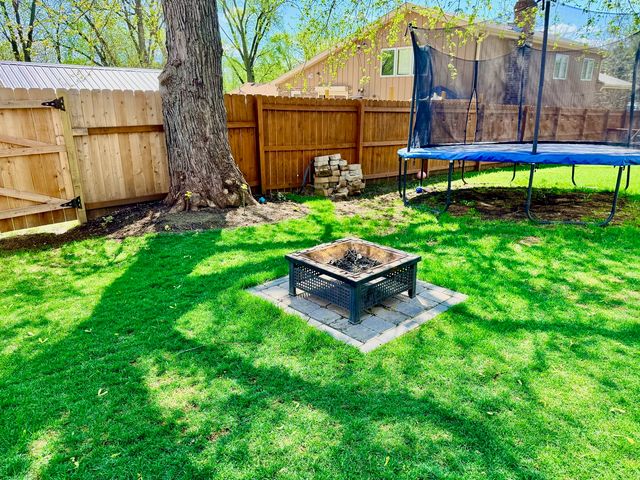 11709 S Hamlin Avenue, Alsip, IL 60803