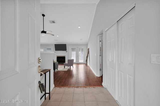 4340 QUEENSWAY Drive, Jacksonville, FL 32257