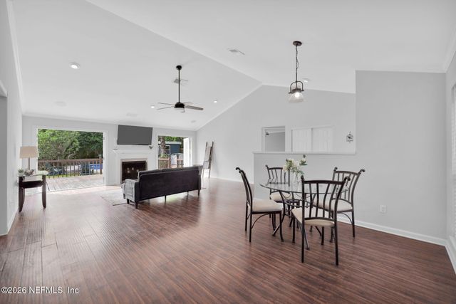 4340 QUEENSWAY Drive, Jacksonville, FL 32257