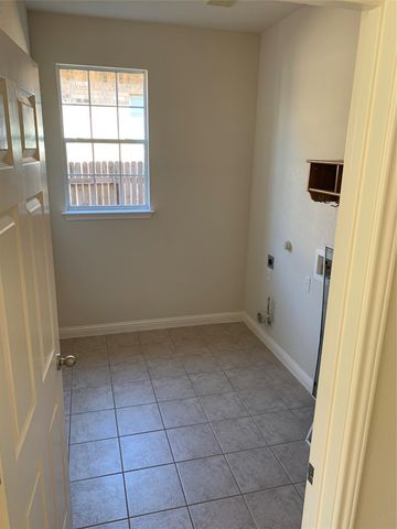 3713 Turetella DR, Round Rock, TX 78681