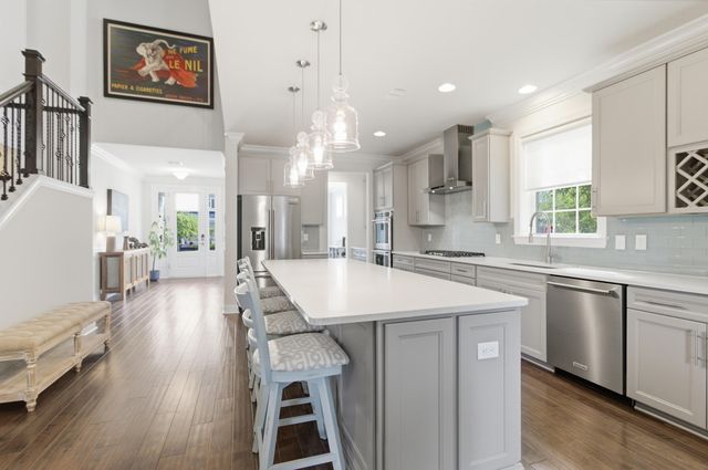 1221 Gannett Road, Mount Pleasant, SC 29464