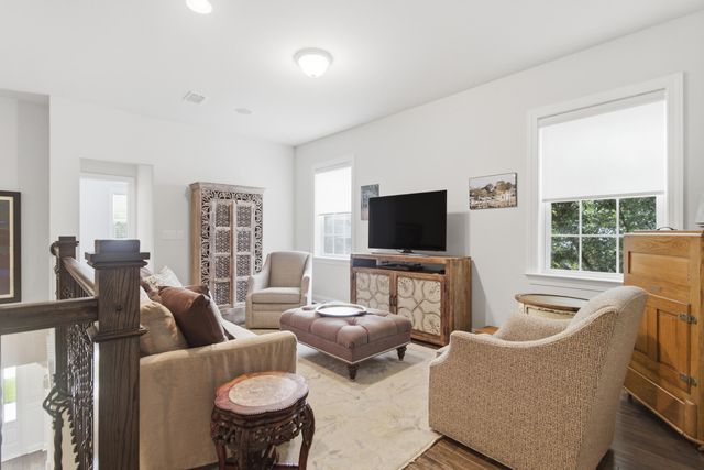 1221 Gannett Road, Mount Pleasant, SC 29464