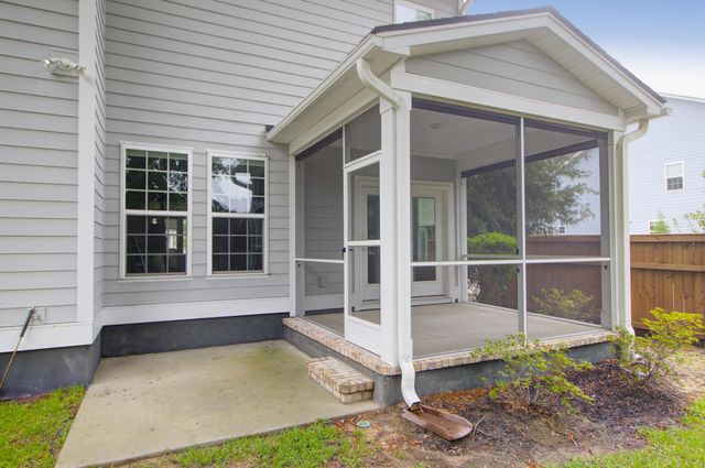 1221 Gannett Road, Mount Pleasant, SC 29464
