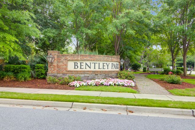 1221 Gannett Road, Mount Pleasant, SC 29464