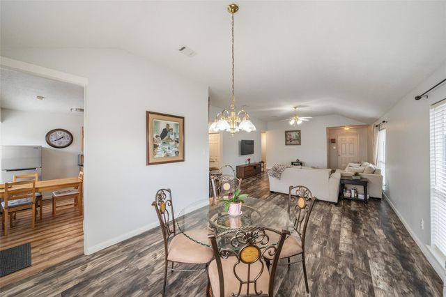 22614 Willow Branch, Tomball, TX 77375