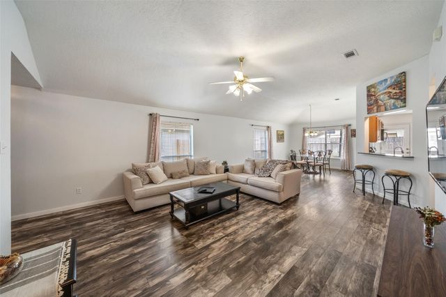 22614 Willow Branch, Tomball, TX 77375