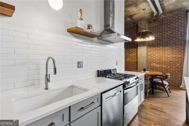 640 Glen Iris Drive NE 302, Atlanta, GA 30308