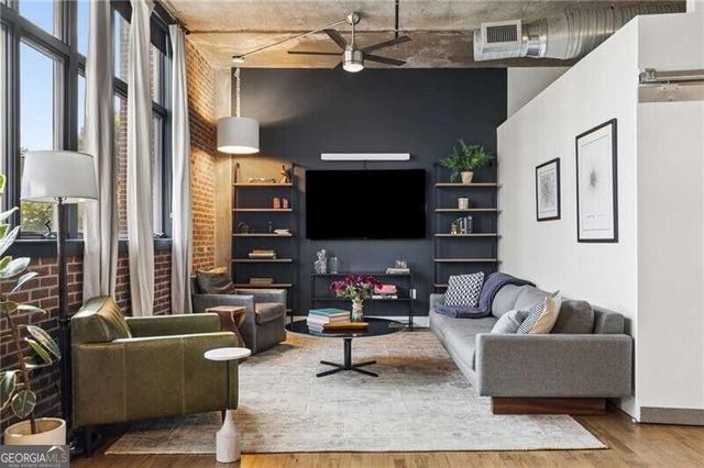640 Glen Iris Drive NE 302, Atlanta, GA 30308