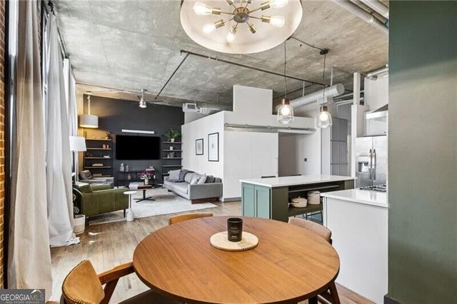 640 Glen Iris Drive NE 302, Atlanta, GA 30308
