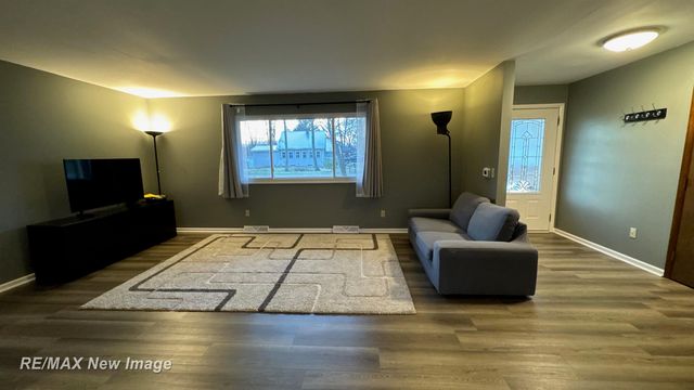 3830 Deibel Drive, Saginaw Twp, MI 48603