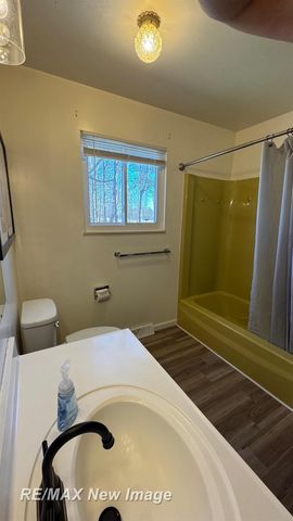 3830 Deibel Drive, Saginaw Twp, MI 48603