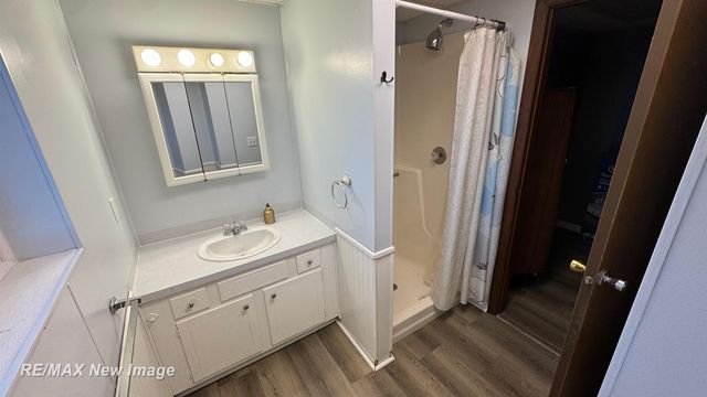 3830 Deibel Drive, Saginaw Twp, MI 48603