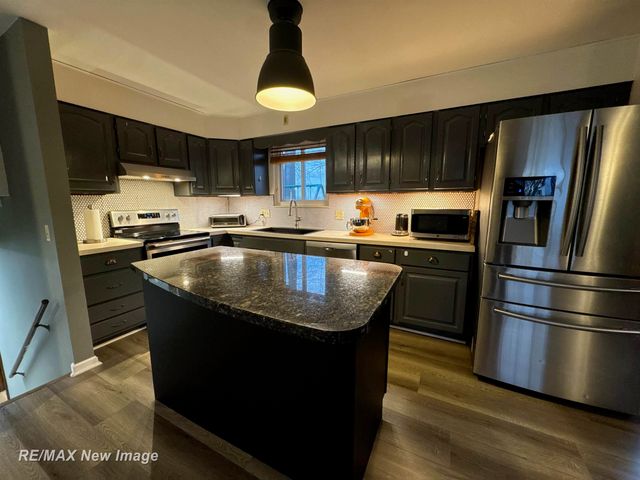 3830 Deibel Drive, Saginaw Twp, MI 48603