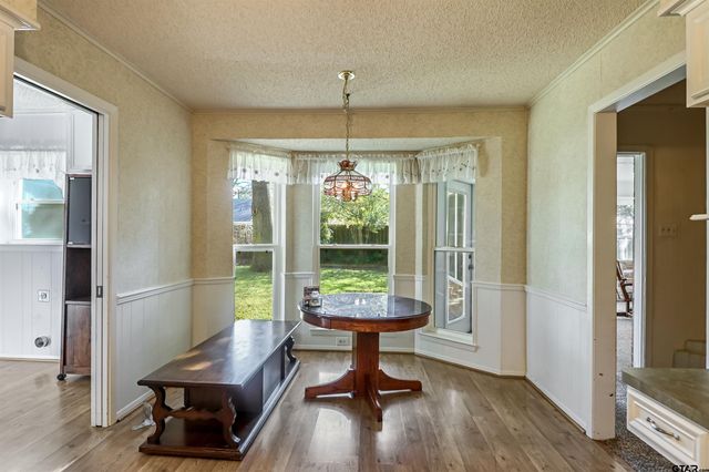 915 Pam Dr., Tyler, TX 75703