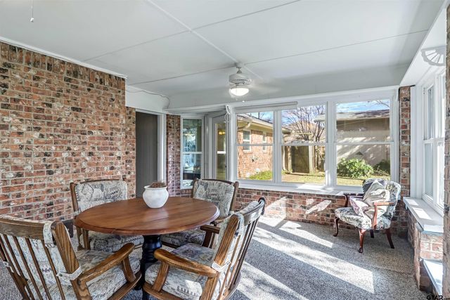 915 Pam Dr., Tyler, TX 75703