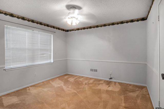 915 Pam Dr., Tyler, TX 75703