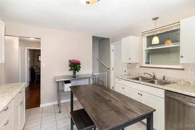 5725 Carthage Avenue, Norwood, OH 45212