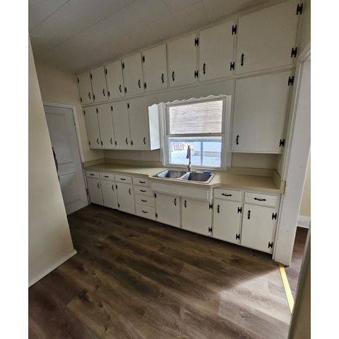 409 E 5th Street, Rock Falls, IL 61071