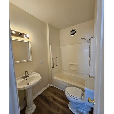 409 E 5th Street, Rock Falls, IL 61071