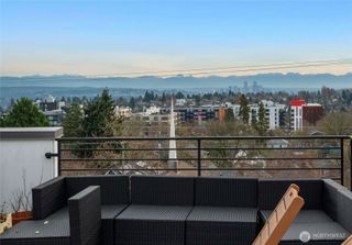 1116 18th Avenue #A, Seattle, WA 98122