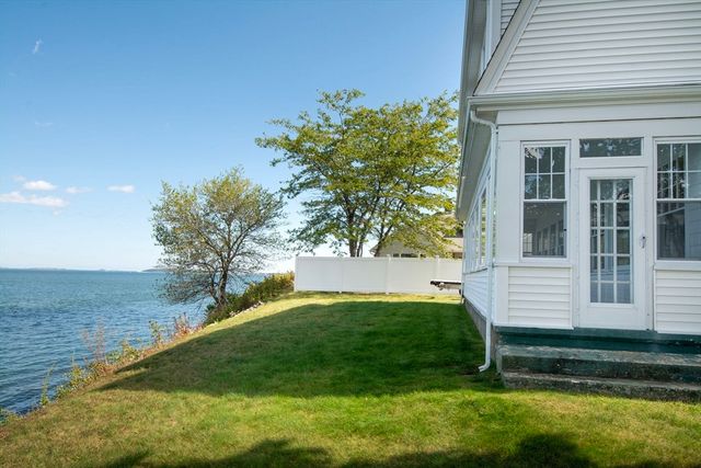 90 Shore Avenue, Quincy, MA 02169