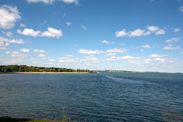 90 Shore Avenue, Quincy, MA 02169