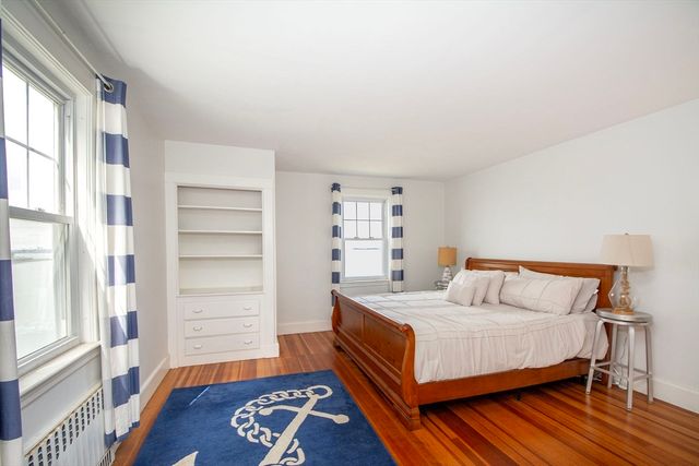 90 Shore Avenue, Quincy, MA 02169