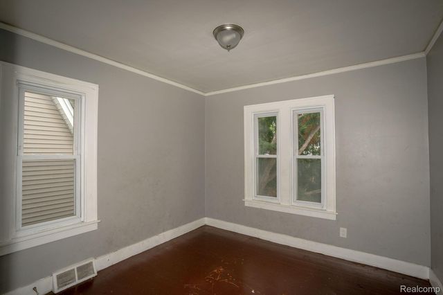 15495 Ohio Street, Detroit, MI 48238