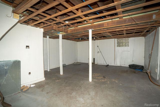 15495 Ohio Street, Detroit, MI 48238